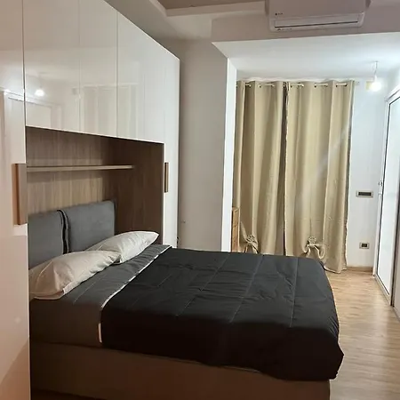 A Un Passo Dal Mare Apartment *